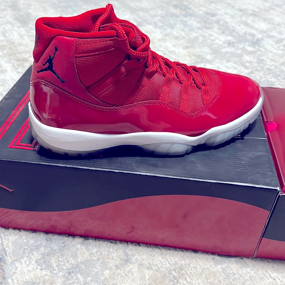 Air Jordan 11 Retro Win Like 96